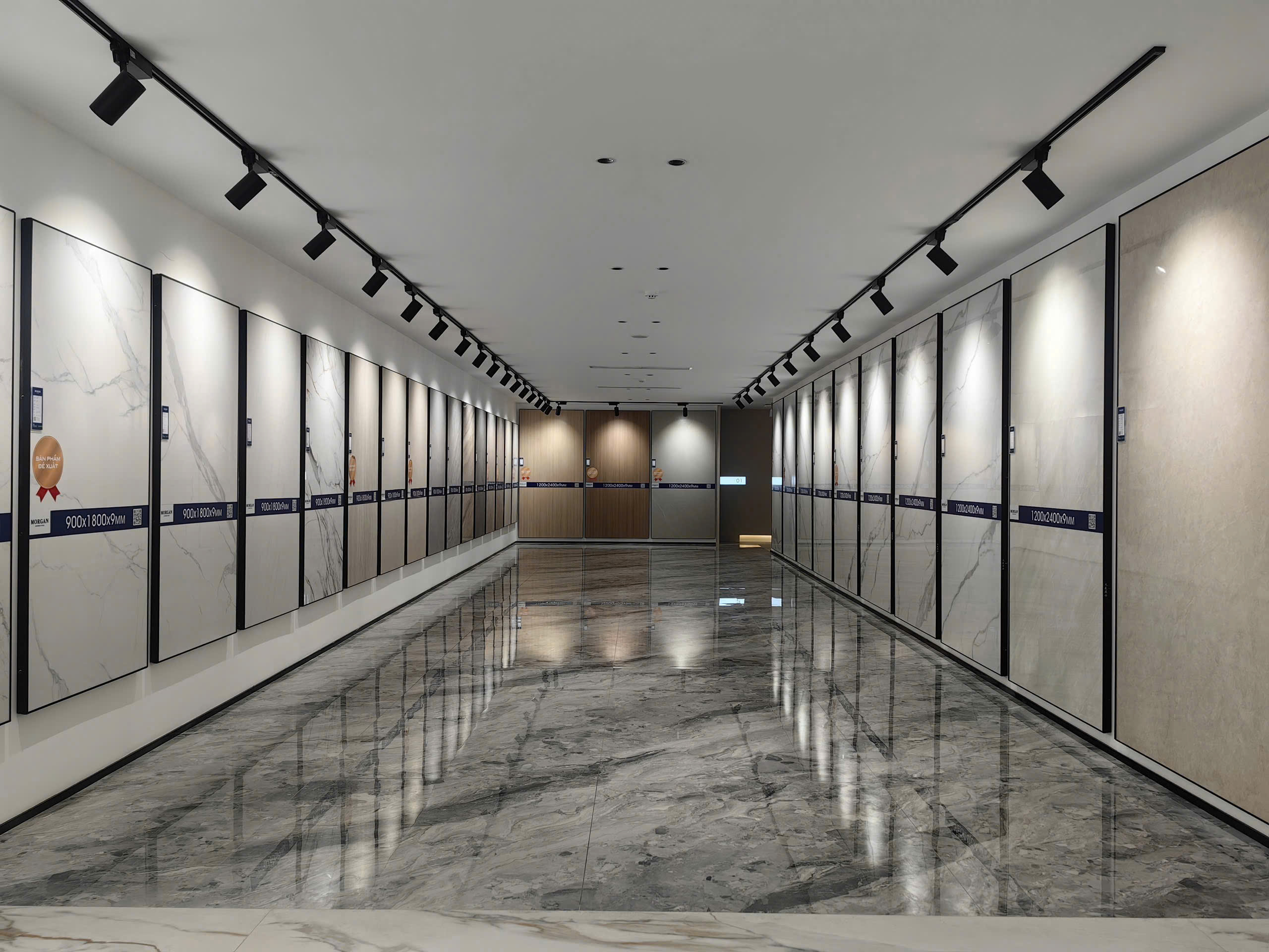 showoorm gạch thạch bàn